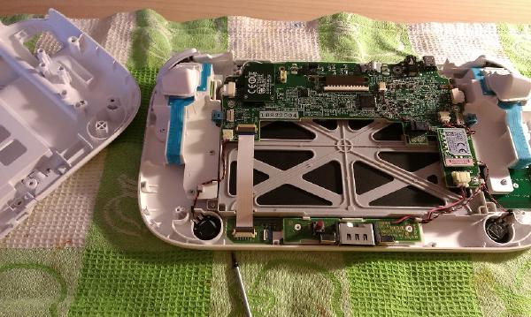 Repairing the Wii U gamepad
